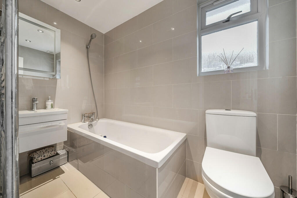 Additional image 11 of Sandy Ridge, Chislehurst