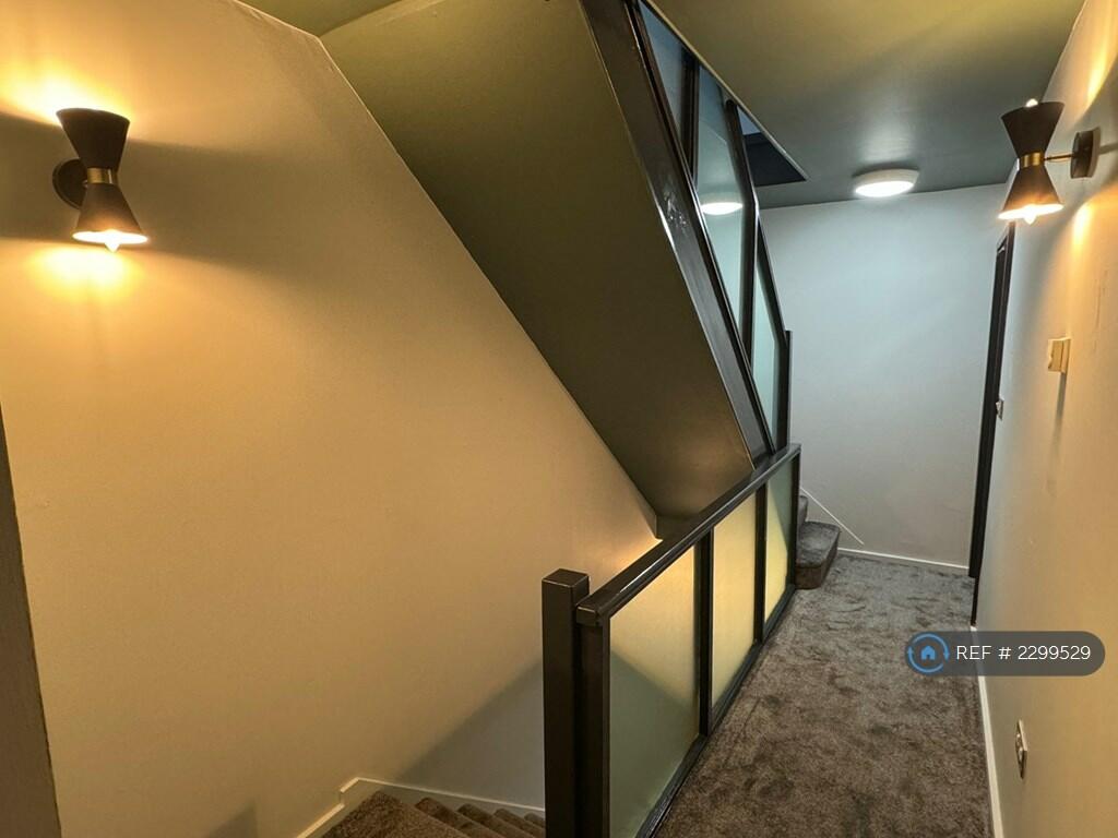 Additional image 4 of Langdon Road, Bromley, BR2