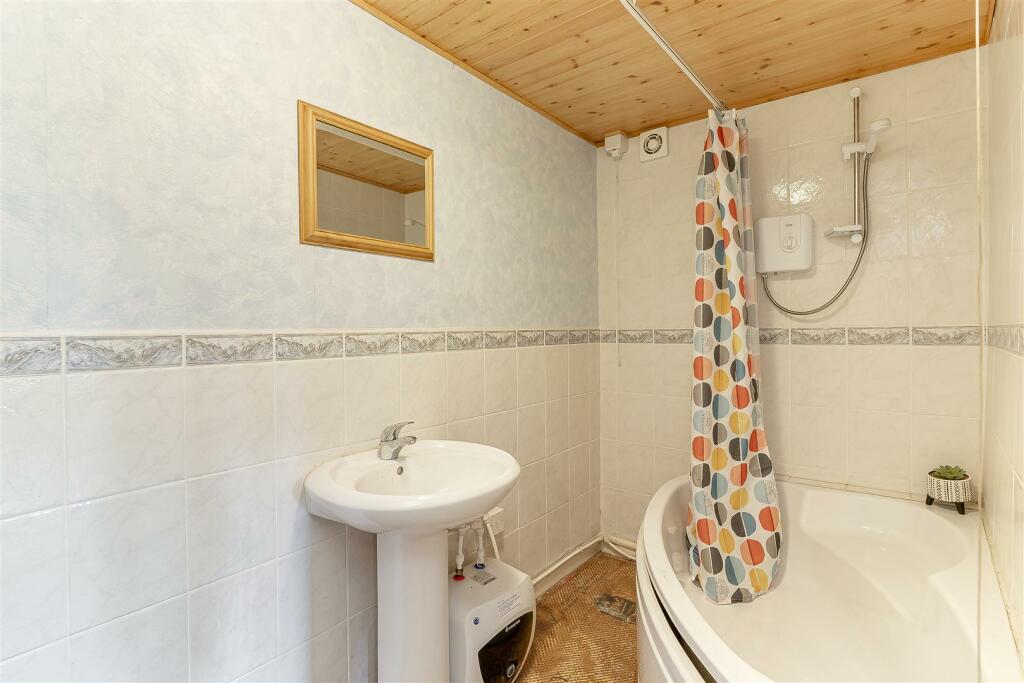 Additional image 34 of 2 and 3 Crowther Fold, Harden, Bingley