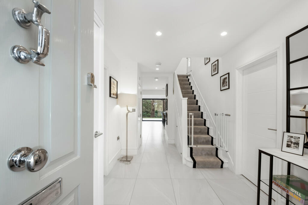 Additional image 9 of Roundwood,  Chislehurst, BR7