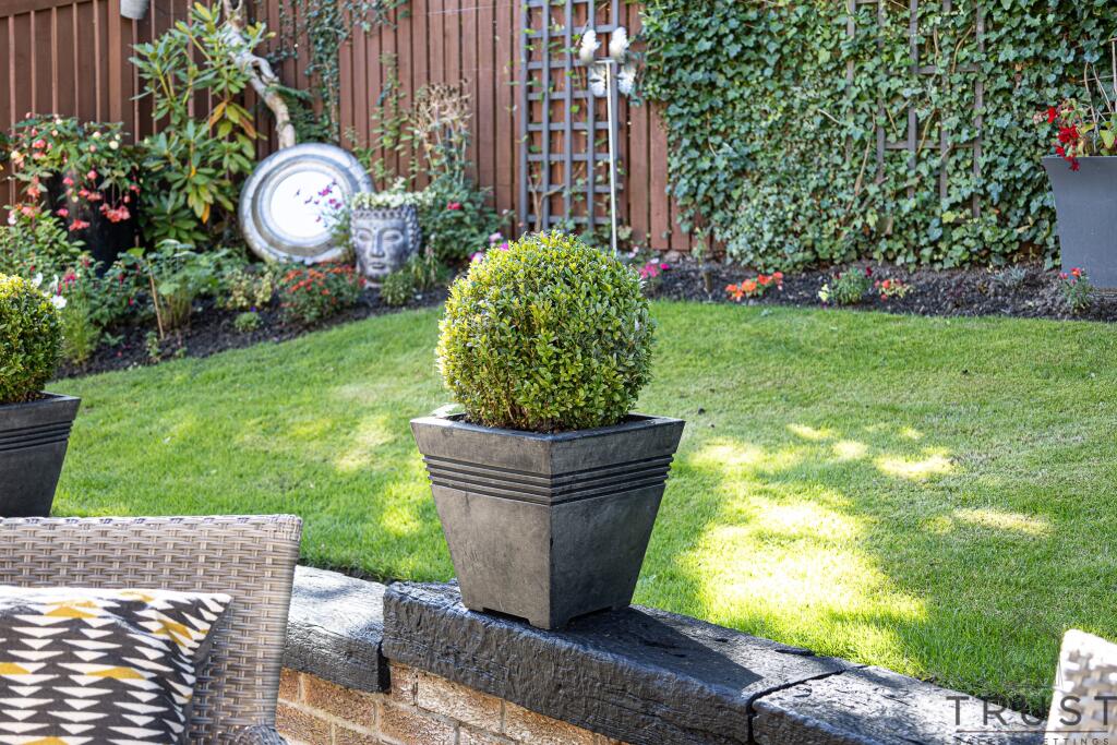 Additional image 52 of Pyenot Gardens, Cleckheaton