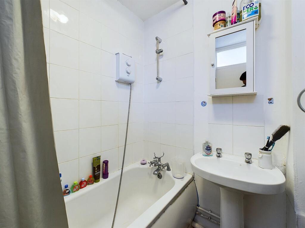 Additional image 8 of Malvern Drive, Warmley, Bristol