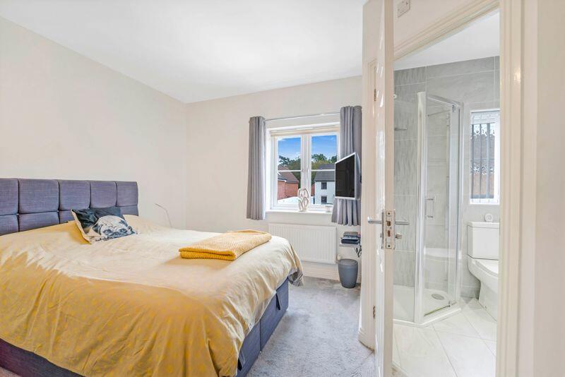 Additional image 12 of Ash Close, St Georges - SUPERB FAMILY HOME