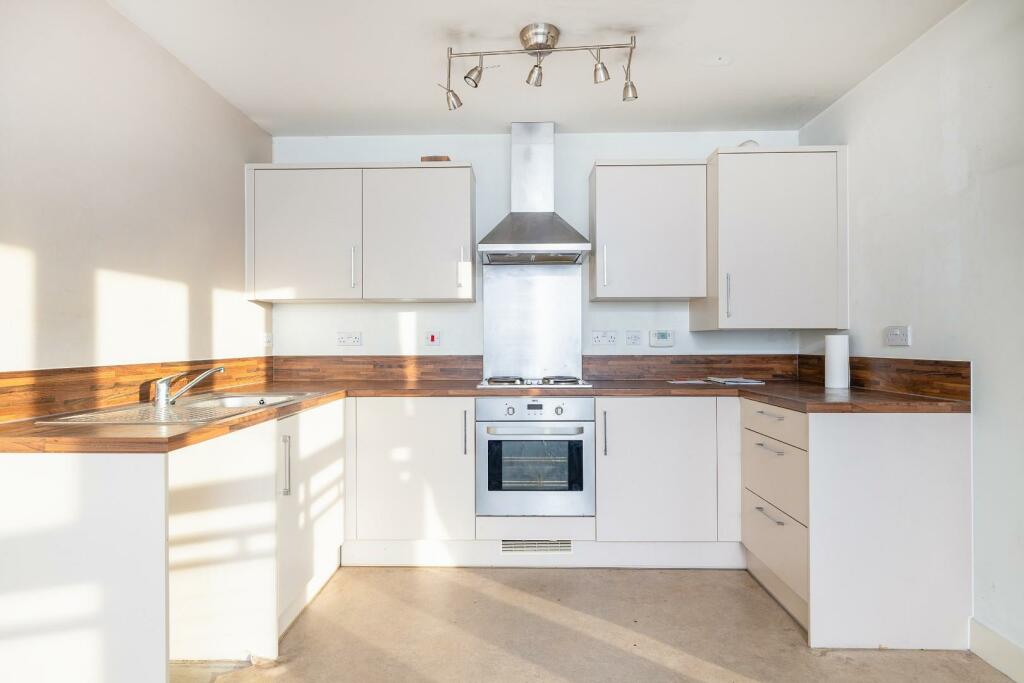 Additional image 19 of Weavers Mill Close, St George