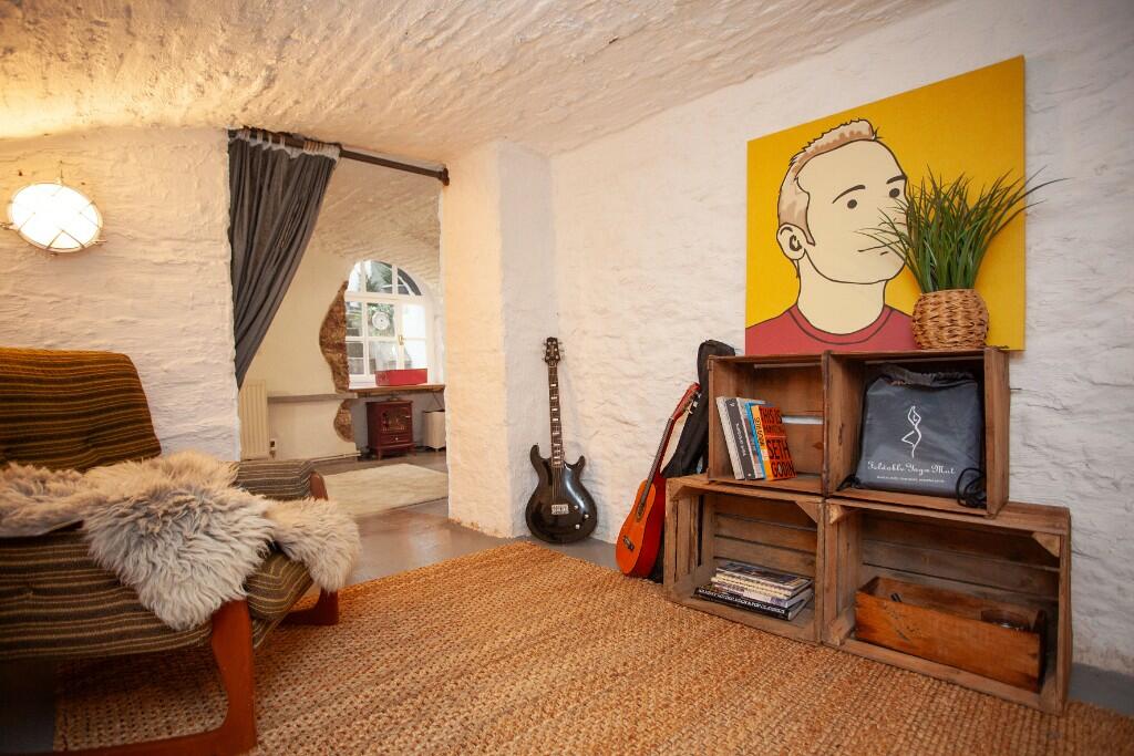 Additional image 31 of Royal York Crescent, Bristol, BS8