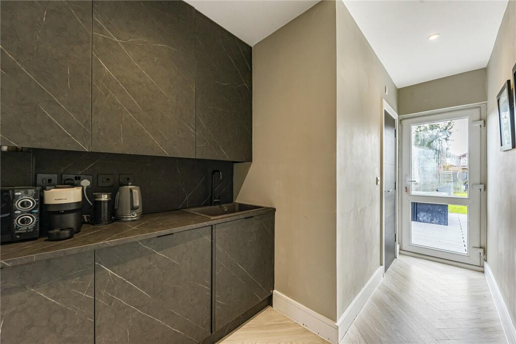 Additional image 4 of Homemead Road, Bromley, BR2