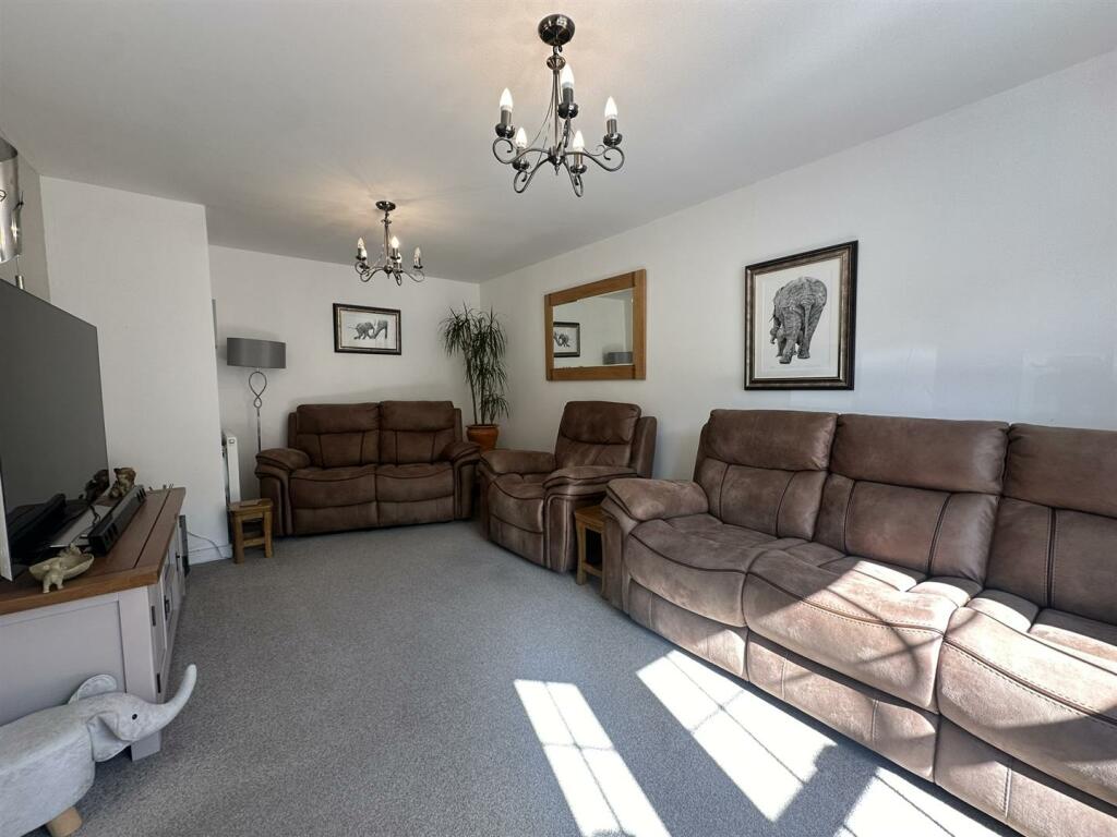 Additional image 7 of Castle Stead Drive, Cullingworth, Bradford