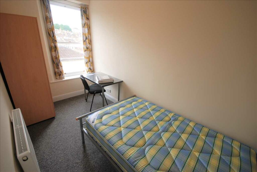 Additional image 3 of Top Floor Flat, Waverley Road