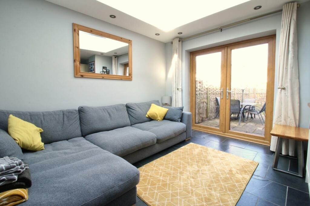 Additional image 5 of Character property in the village of Claverham