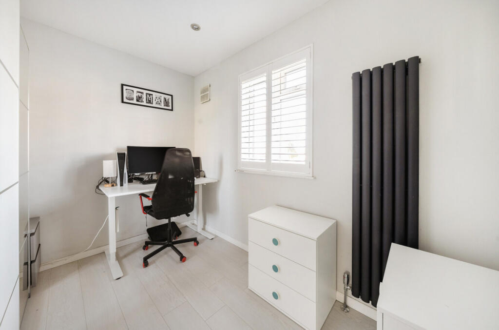 Additional image 8 of Hillview Road, Chislehurst, BR7 6DT