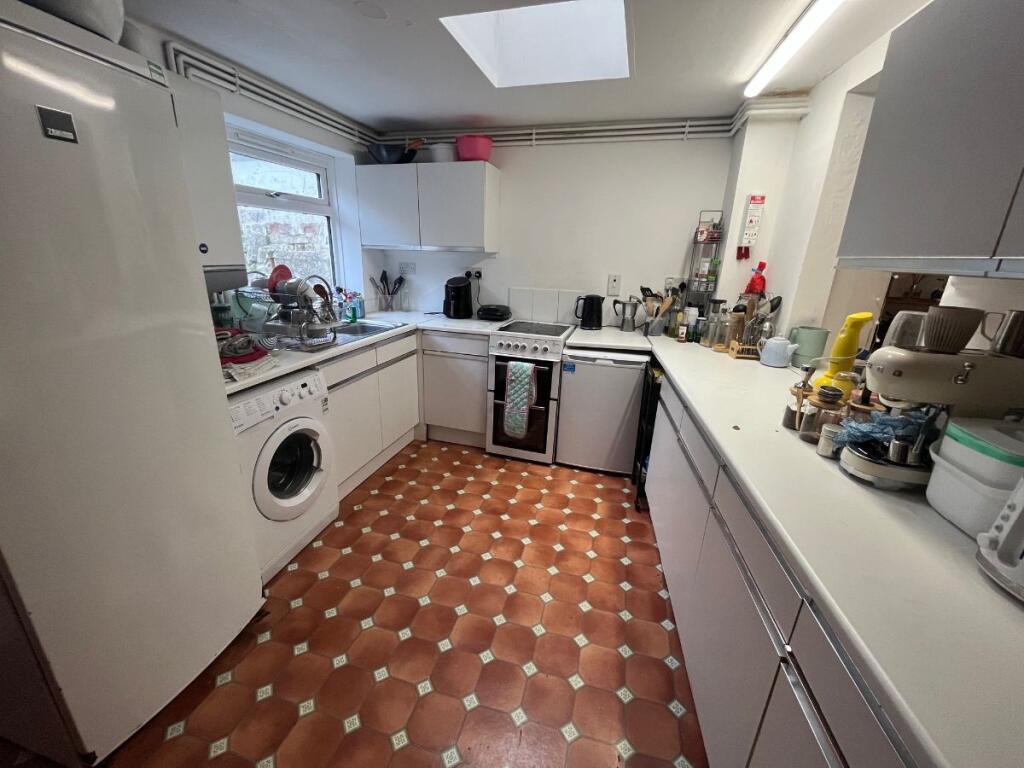 Additional image 11 of Southernhay Crescent, Bristol