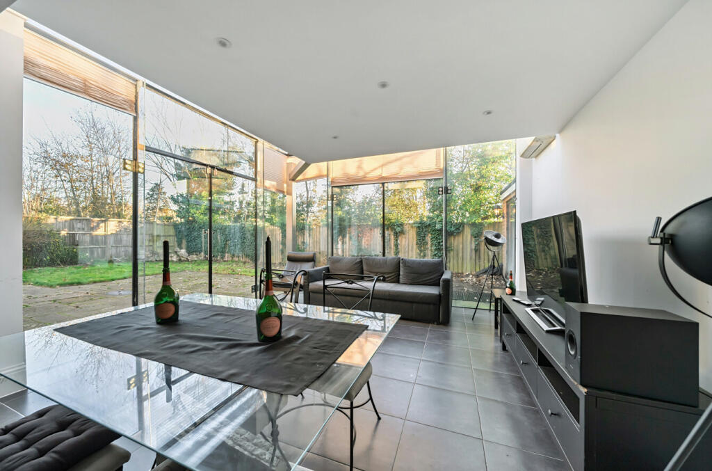 Additional image 7 of Taryn Grove, Bromley, Kent, BR1