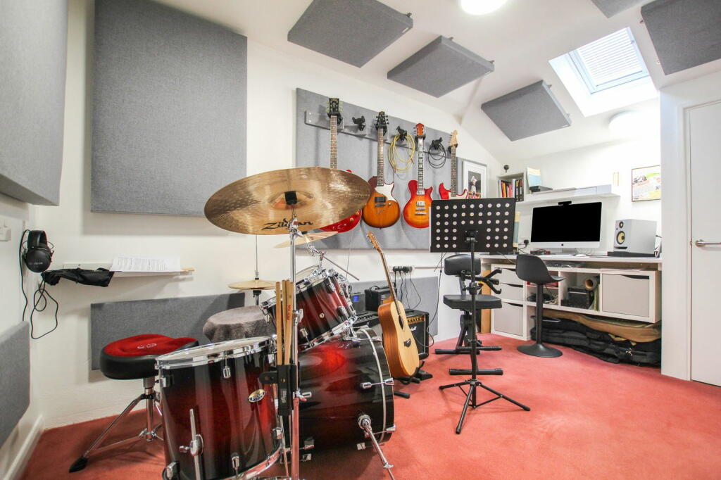 Additional image 12 of Somerton Road, Horfield, BS7