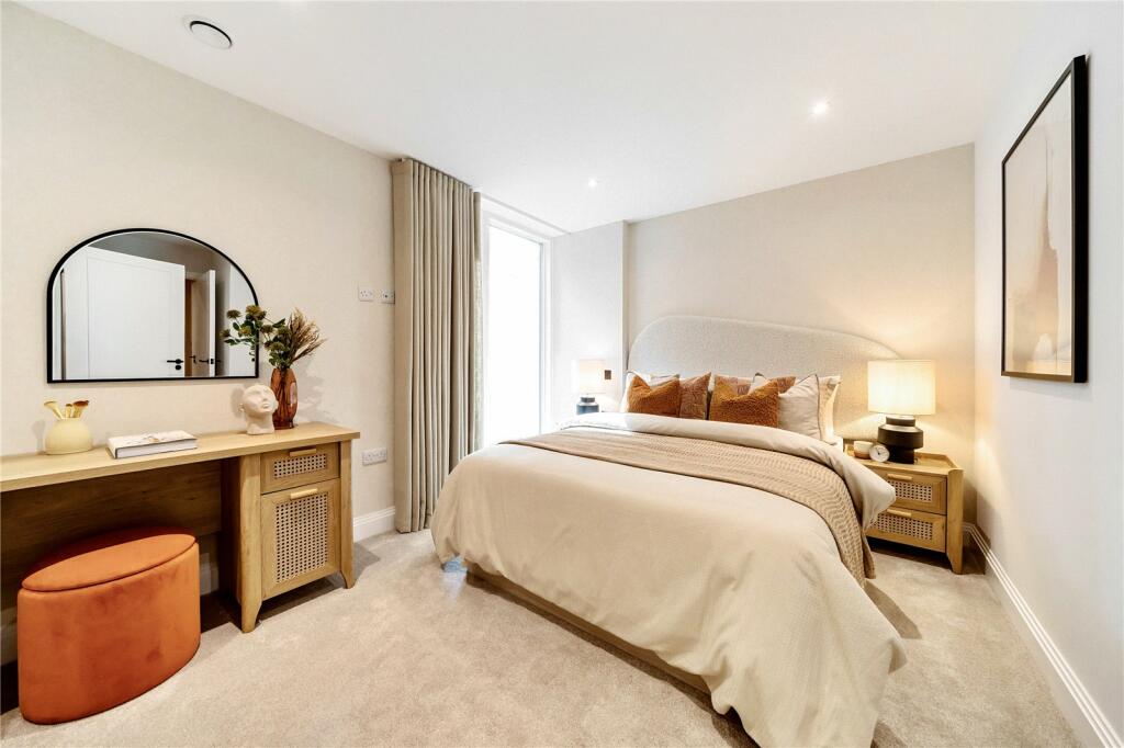 Additional image 5 of Tweedy Road, Bromley