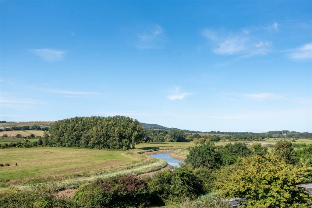 Primary image of Dacre Gardens, Upper Beeding