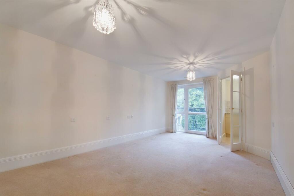 Additional image 22 of Coleridge Court, Clevedon, BS21 6FL