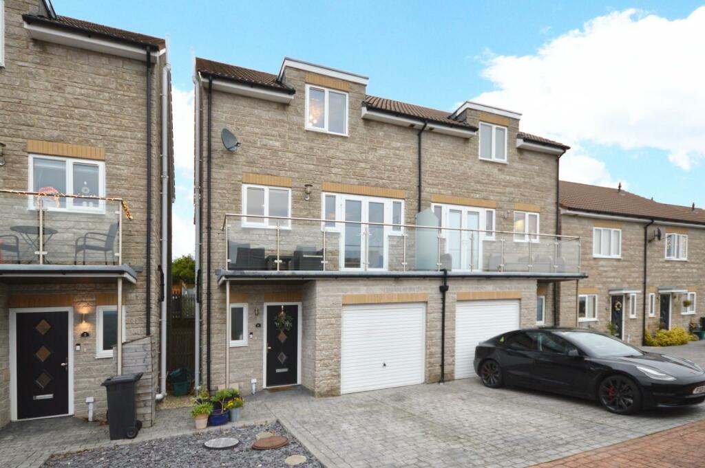 Additional image 24 of Hillview Close, Kingswood