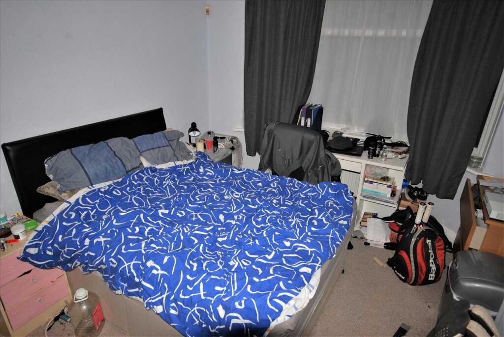 Additional image 9 of Warren Road