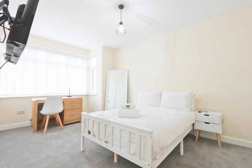 Additional image 9 of Lawn Road, Bristol