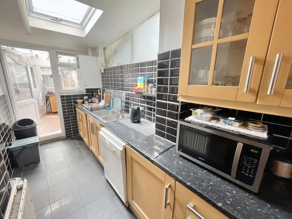 Additional image 5 of Upper Elmers End Road, Beckenham