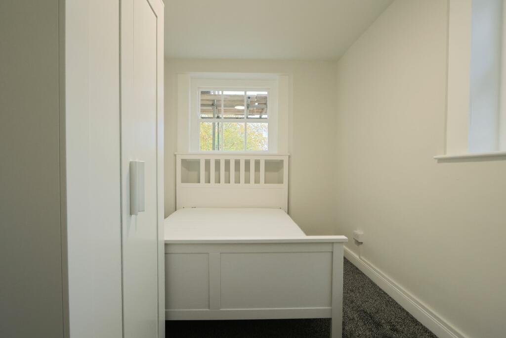 Additional image 7 of Queens Square