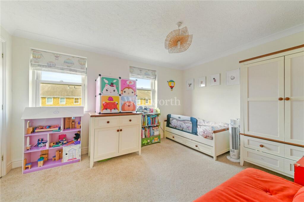 Additional image 10 of Vicarage Drive, Beckenham, BR3