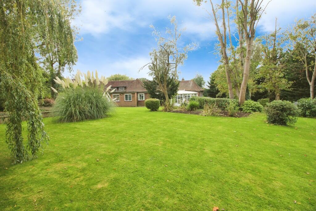 Additional image 15 of Oakwood Close, Chislehurst