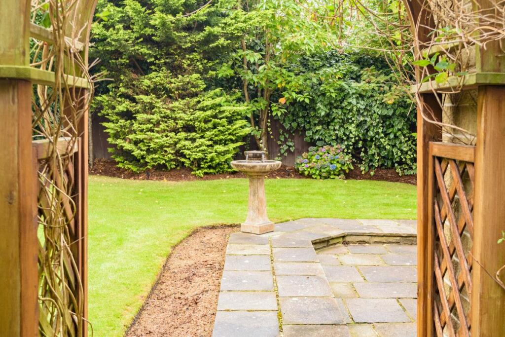 Additional image 41 of Bradford Road, Gomersal