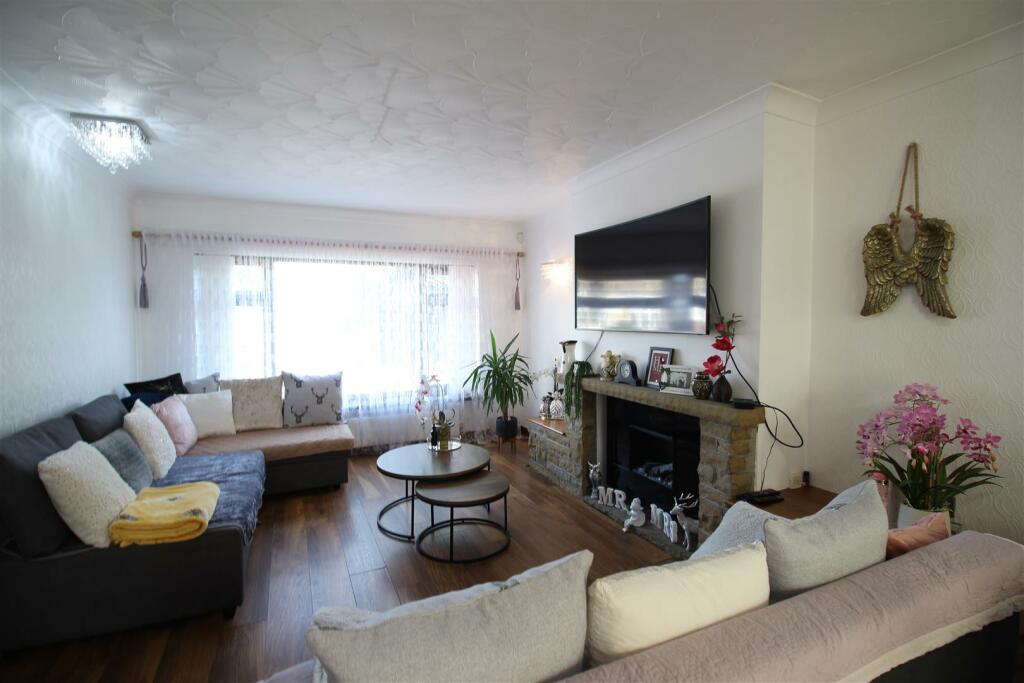 Additional image 25 of Park House Crescent, Low Moor, Bradford