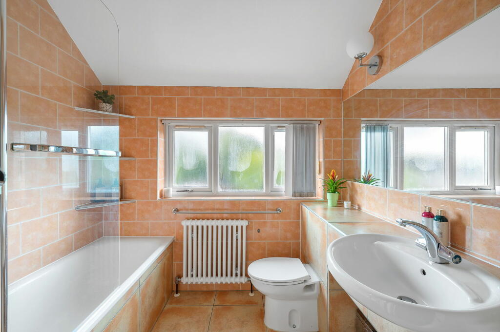 Additional image 17 of Broadlands Road, Bromley, BR1