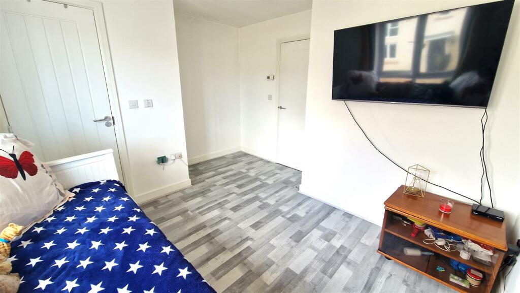 Additional image 10 of Tanner Road, Mead Fields - LARGE GARAGE