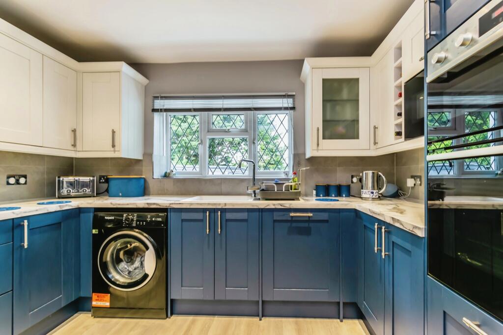 Additional image 22 of Leaves Green Road, Keston, BR2