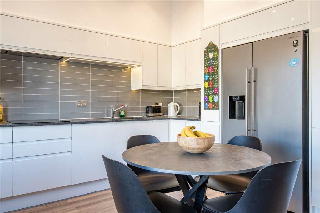 Additional image 20 of First Floor Flat, Osborne Road