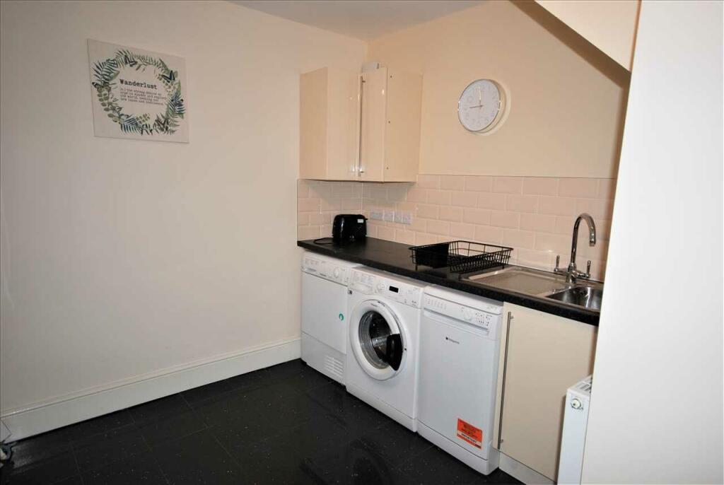 Additional image 4 of Garden Flat Clifton Down Road