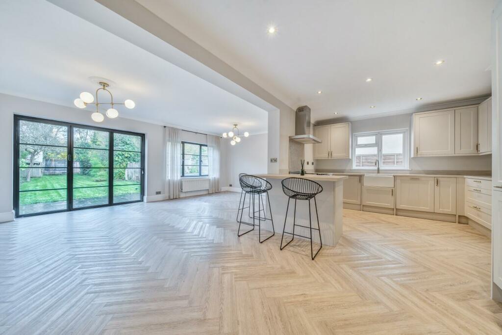 Additional image 5 of Southborough Lane, Bromley