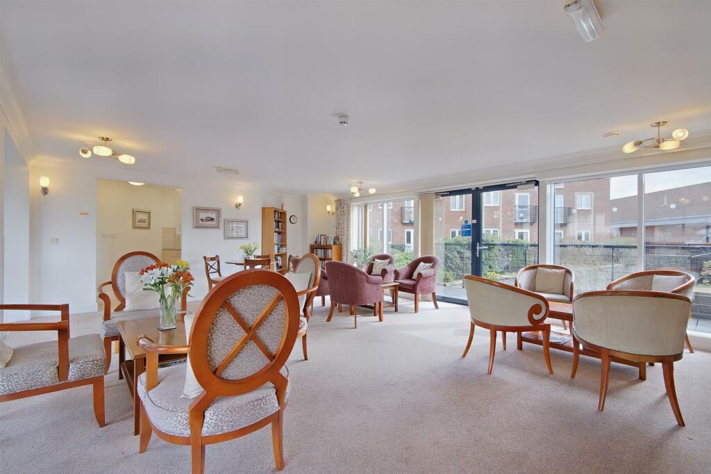 Additional image 10 of Coleridge Court, Clevedon, BS21 6FL