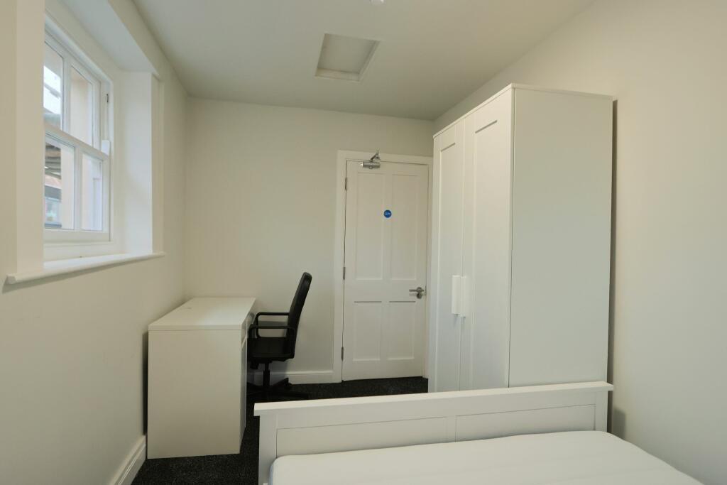 Additional image 8 of Queens Square