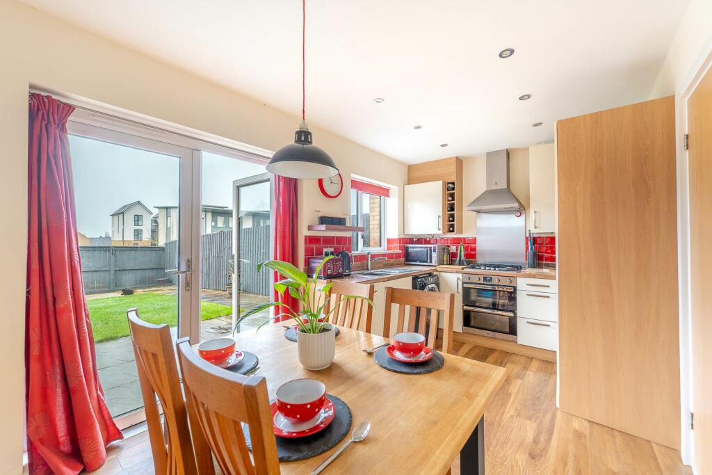 Additional image 11 of Garland Avenue, Locking Parklands