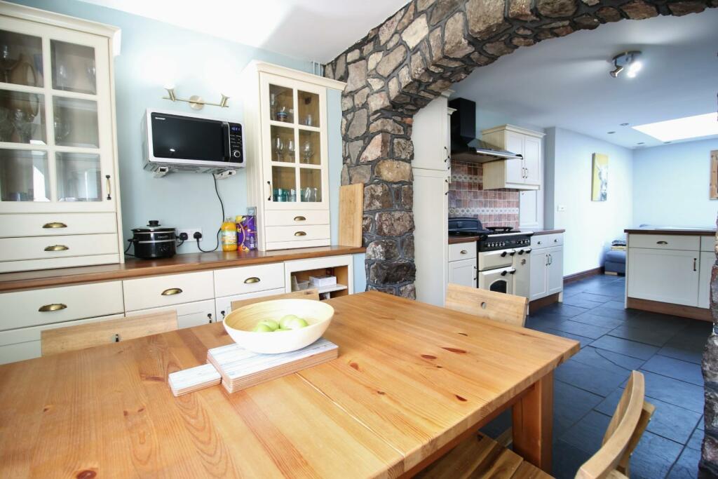 Additional image 21 of Character property in the village of Claverham