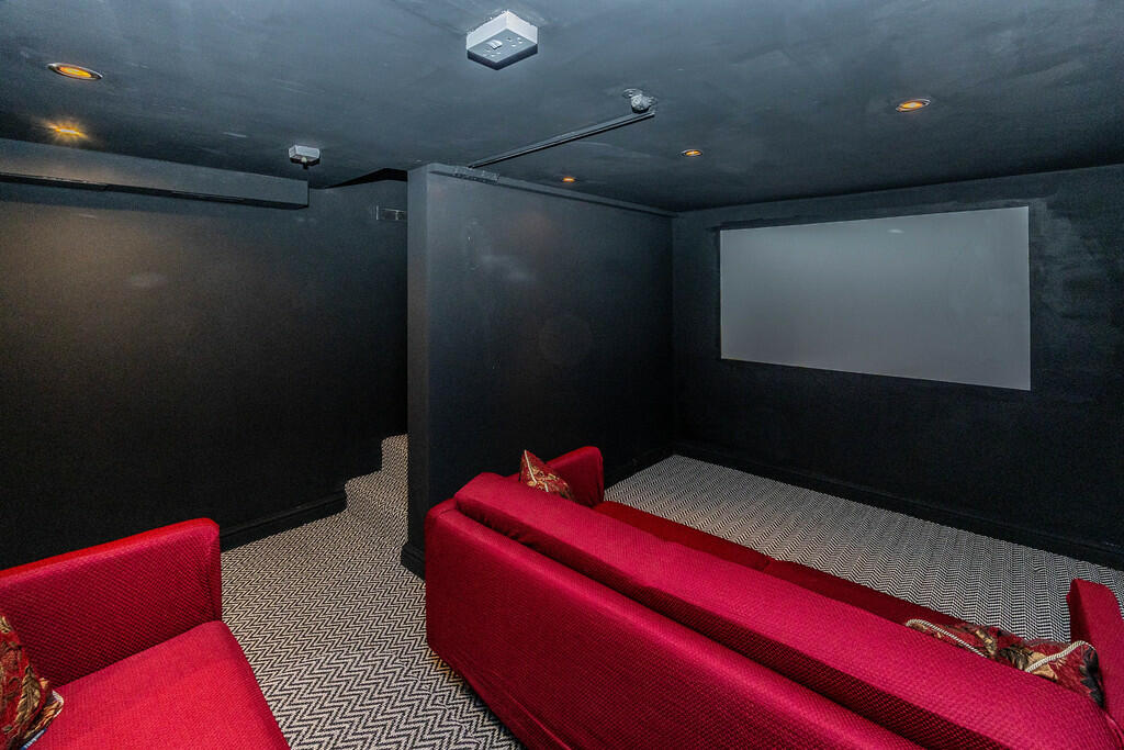 Additional image 18 of Whitechapel Road, Cleckheaton