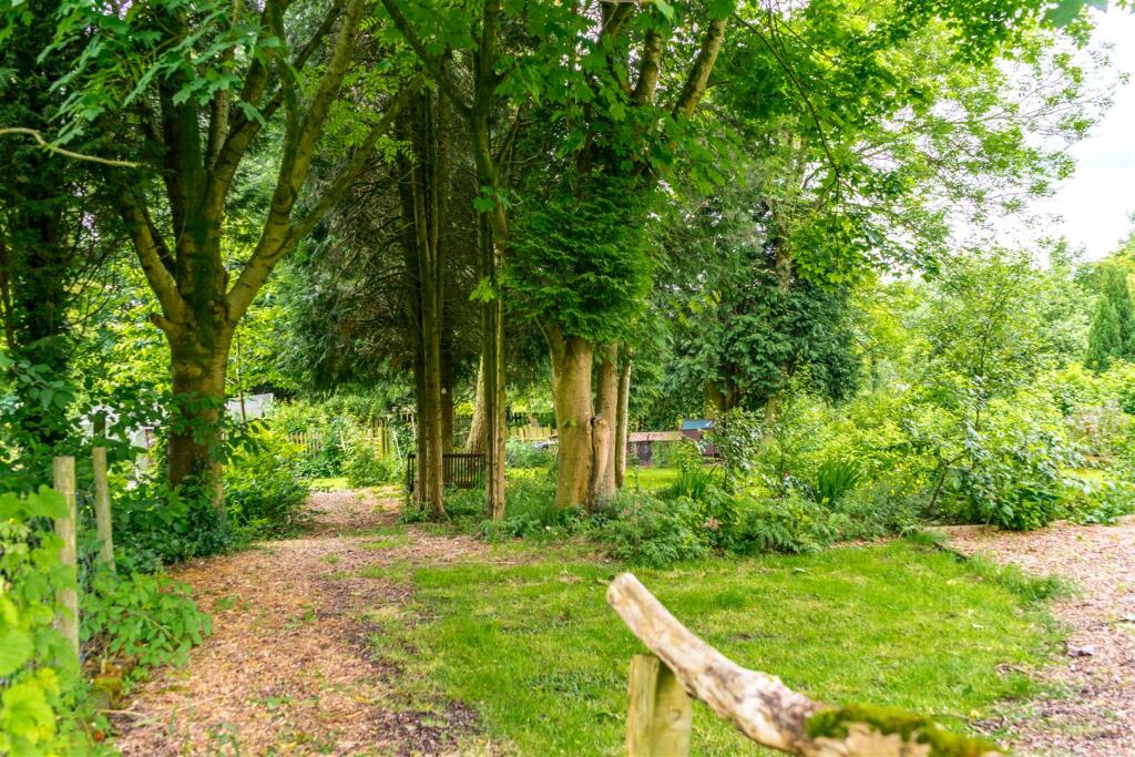 Additional image 21 of Holden Road, Brierfield