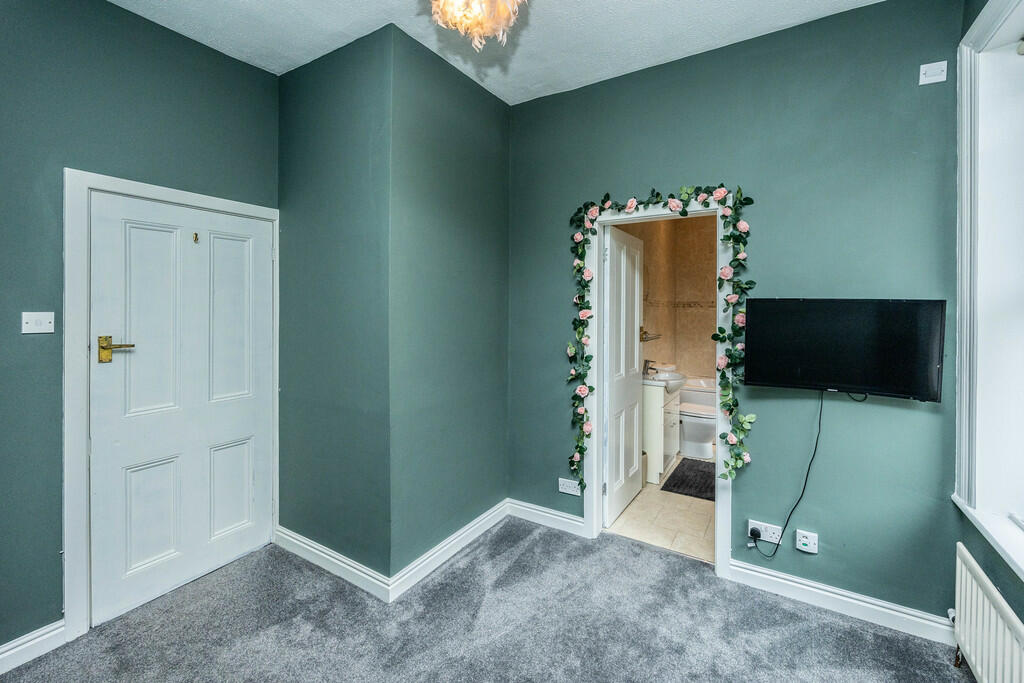 Additional image 26 of Whitechapel Road, Cleckheaton