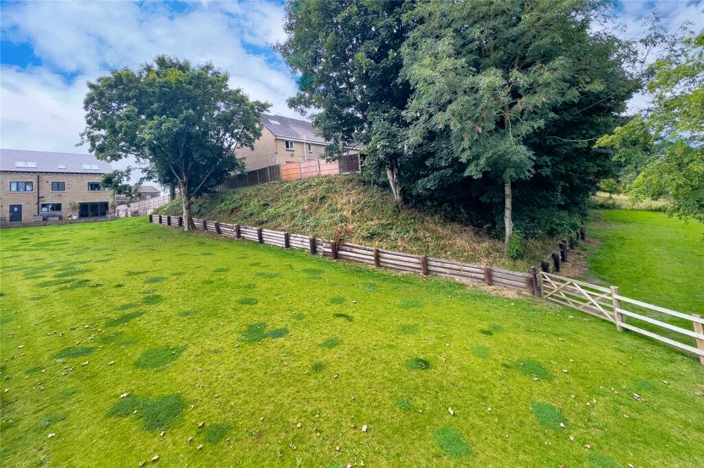Additional image 9 of Wakefield Road, Drighlington, Bradford, West Yorkshire
