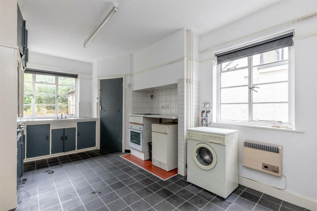 Additional image 5 of The Dell, Westbury-On-Trym, Bristol