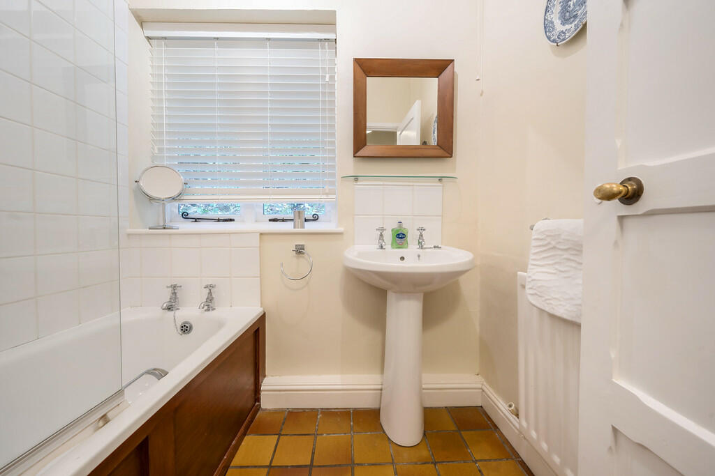 Additional image 16 of Woodside Cottage, Thornthwaite, Keswick, Cumbria, CA12 5SA