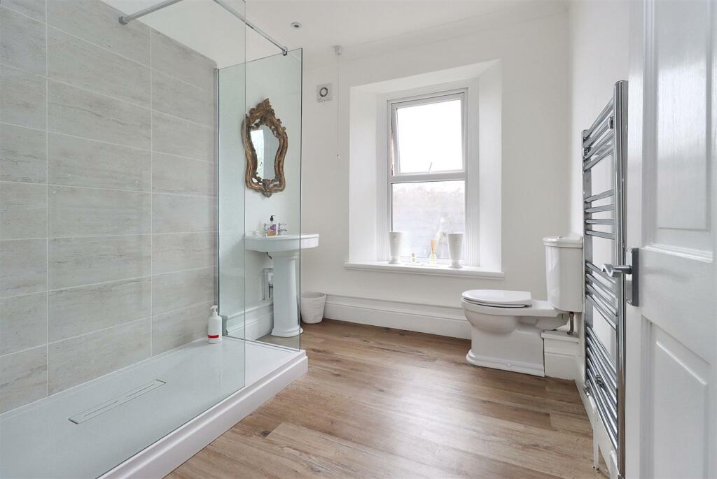 Additional image 8 of Prime location on Clevedon Seafront