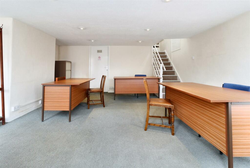 Additional image 12 of High Street offices in Yatton