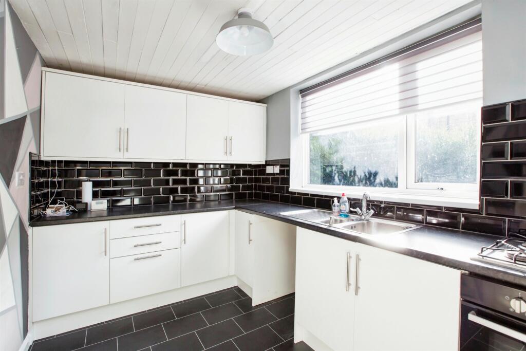 Additional image 4 of Longhouse Drive, Denholme, Bradford