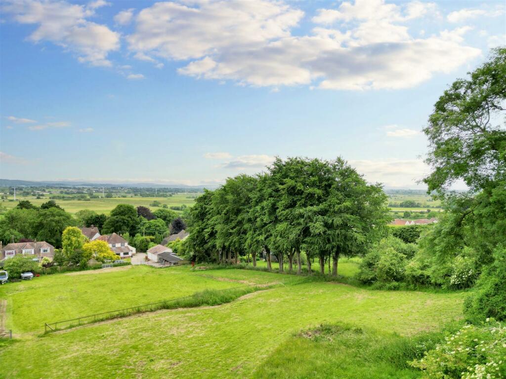Additional image 20 of Two acres and stables in popular village location