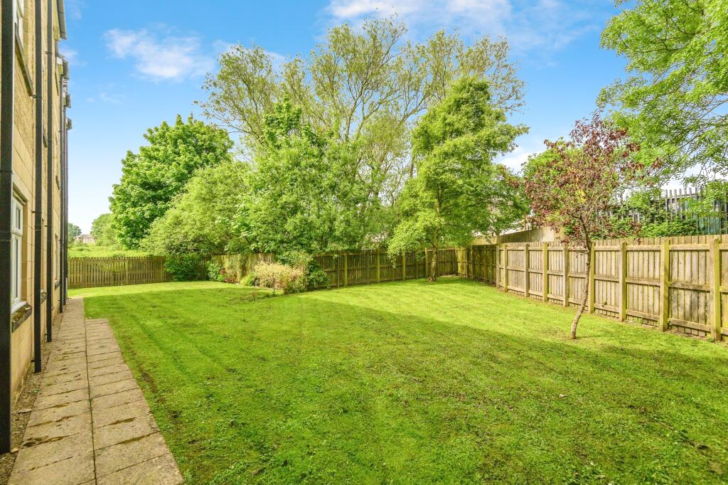 Additional image 15 of 21 The Plantations, Bradford, BD12